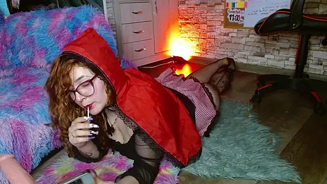 Snapshot of Meg4n_420 chatting on October 16, 4:35 am Meg4n 420 online show from October 16, 4:35 am