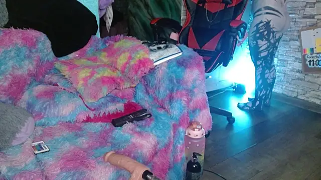 Snapshot of Meg4n_420 chatting on November 9, 5:50 am Meg4n 420 online show from November 9, 5:50 am