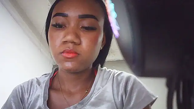 Fariana01 online show from June 19, 10:35 pm