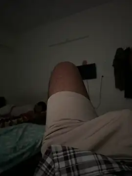 Snapshot of aprivateguy chatting on February 23, 1:46 am aprivateguy online show from February 23, 1:46 am