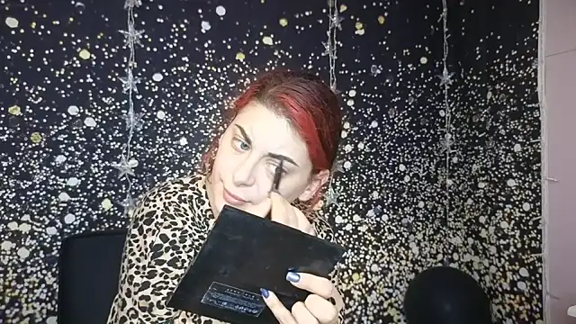 KinkyZarah online show from January 5, 10:40 pm