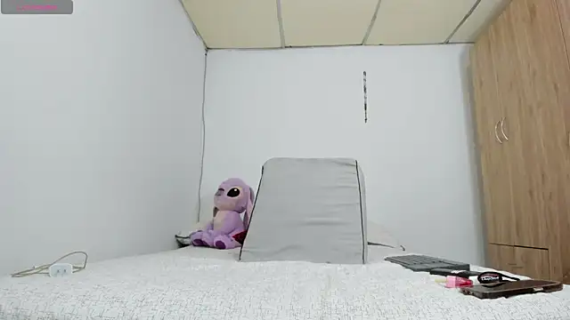 Hannah Baileyy online show from May 5, 11:24 pm