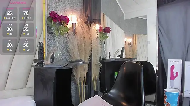 Madison-Diaz online show from September 26, 1:37 pm