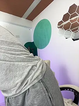 LollaByer online show from October 2, 9:33 pm