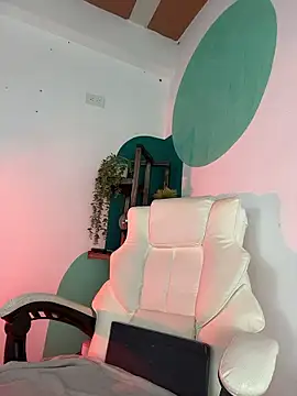 LollaByer online show from January 9, 8:54 pm