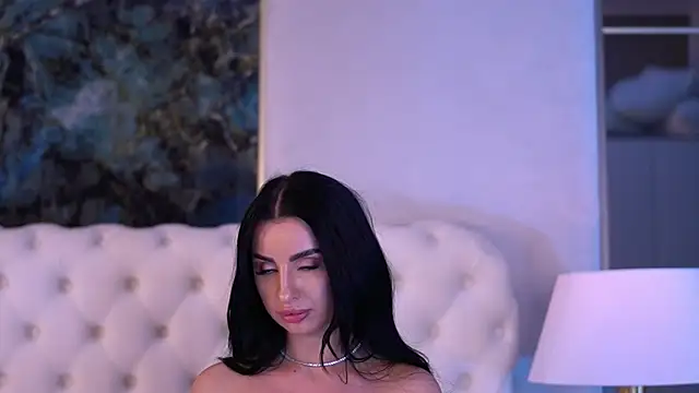 Snapshot of IsabelleHunt chatting on January 13, 2:53 pm IsabelleHunt online show from January 13, 2:53 pm