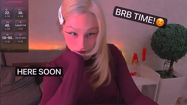 Kleo Godde online show from January 9, 10:00 pm