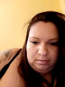 Snapshot of Szilvi93 chatting on December 15, 2:10 pm Szilvi93 online show from December 15, 2:10 pm