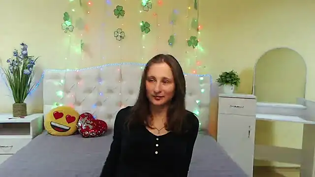 MichelLeee online show from March 21, 12:17 pm
