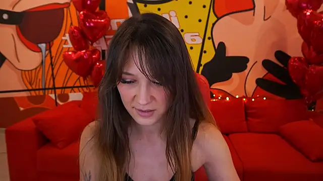 DreamyLinaa online show from February 17, 10:40 am