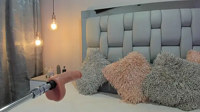 AshleyHill2 online show from October 16, 3:51 am