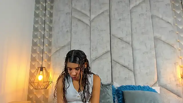 AshleyHill2 online show from March 25, 2:06 am