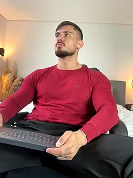 DimitriSullivan  online show from January 8, 1:24 pm