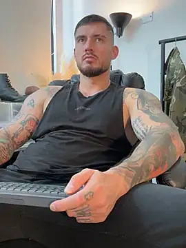 DimitriSullivan  online show from July 22, 2:53 pm