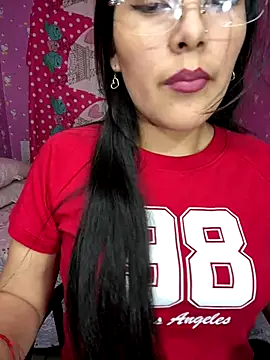 Snapshot of Velyn_18 chatting on December 3, 6:50 pm Velyn 18 online show from December 3, 6:50 pm