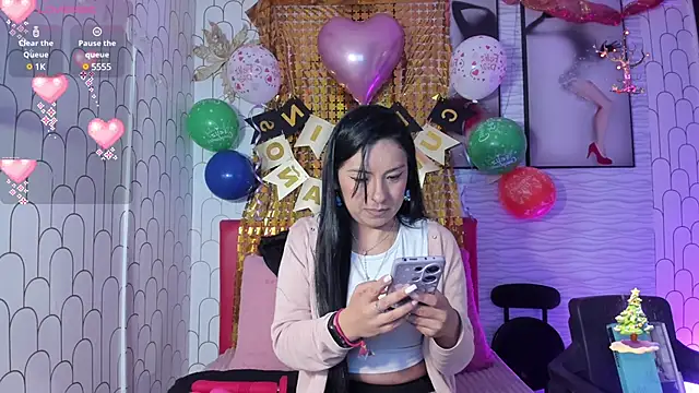 Ella Rousse online show from December 10, 11:54 am
