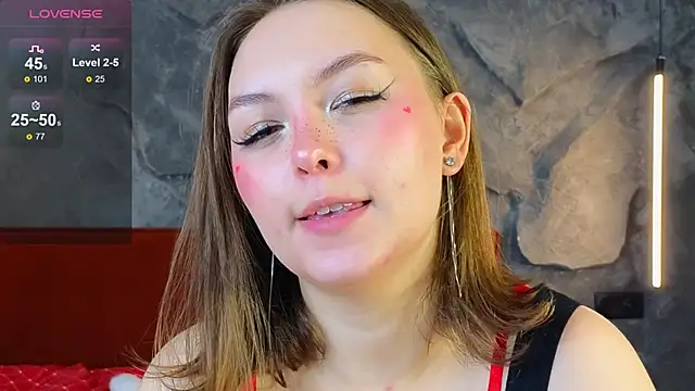 Snapshot of GwendolynFinch chatting on February 2, 4:15 am GwendolynFinch online show from February 2, 4:15 am