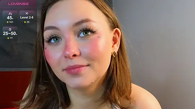 Snapshot of GwendolynFinch chatting on February 4, 10:21 am GwendolynFinch online show from February 4, 10:21 am