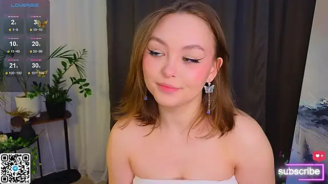 Snapshot of GwendolynFinch chatting on February 28, 1:05 am GwendolynFinch online show from February 28, 1:05 am