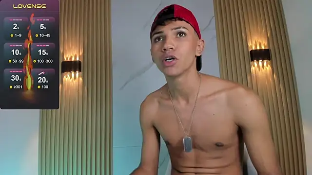 im sebaslopez online show from December 28, 9:52 am
