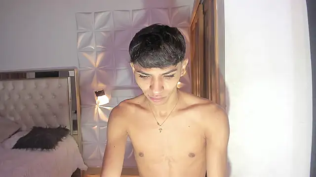 im sebaslopez online show from November 24, 11:32 am