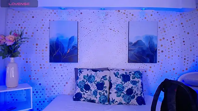 Aniie Doll online show from February 13, 8:27 pm