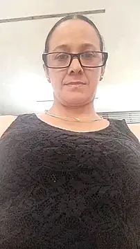 Snapshot of nicolle_milf1978 chatting on October 6, 10:40 pm nicolle milf1978 online show from October 6, 10:40 pm