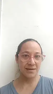 nicolle milf1978 online show from December 3, 1:53 pm