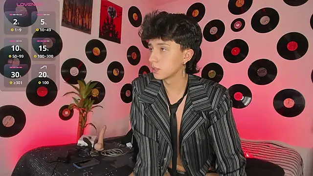 juandaaap online show from February 2, 11:36 pm