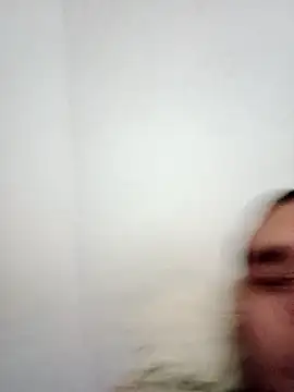 Snapshot of Lalokhalifo chatting on December 16, 5:59 am Lalokhalifo online show from December 16, 5:59 am