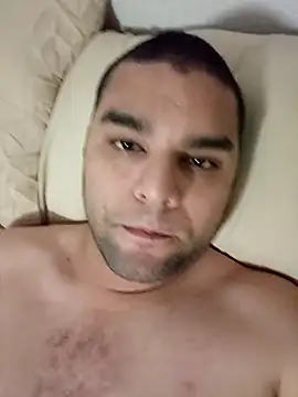 Snapshot of Lalokhalifo chatting on December 17, 11:06 am Lalokhalifo online show from December 17, 11:06 am