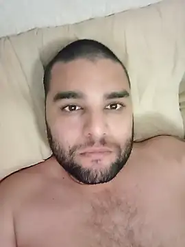 Snapshot of Lalokhalifo chatting on January 2, 3:05 am Lalokhalifo online show from January 2, 3:05 am