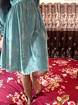 Cute-Bhavya online show from September 26, 3:54 am