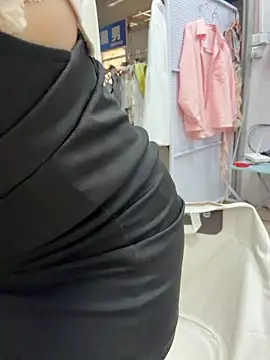 Snapshot of Selenaaaaa- chatting on March 24, 5:34 am Selenaaaaa- online show from March 24, 5:34 am