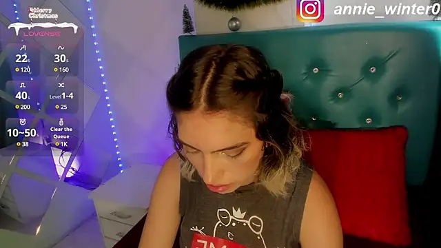 Annie  winter online show from December 22, 8:47 pm