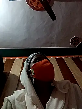 Scheme SS online show from March 7, 4:00 pm