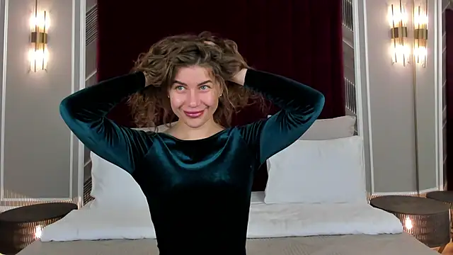 VikkiStorm online show from November 29, 3:09 am