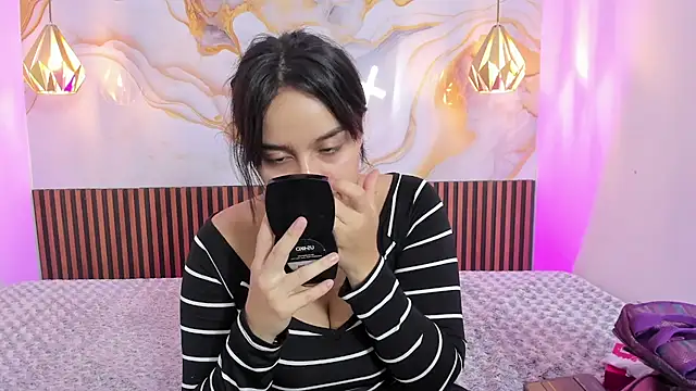 MelissaGilll online show from September 10, 8:20 pm