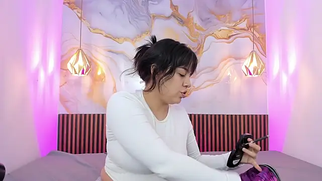 MelissaGilll online show from October 22, 7:24 pm