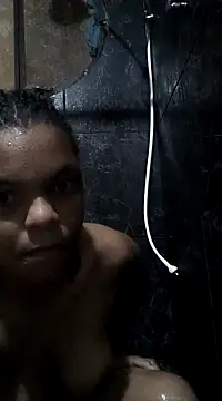 menina veneno21 online show from December 13, 7:32 pm