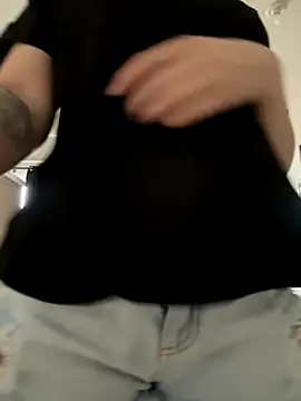 Morguisssz online show from November 2, 1:57 pm