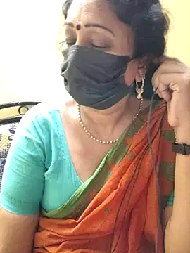 Snapshot of rekha_naier chatting on February 4, 3:22 am rekha naier online show from February 4, 3:22 am