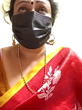 Snapshot of rekha_naier chatting on February 5, 8:11 am rekha naier online show from February 5, 8:11 am