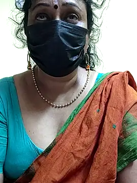 Snapshot of rekha_naier chatting on February 7, 10:29 am rekha naier online show from February 7, 10:29 am