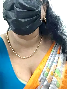 Snapshot of rekha_naier chatting on February 12, 4:55 pm rekha naier online show from February 12, 4:55 pm