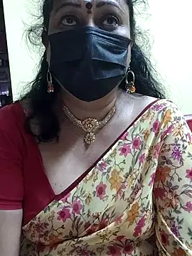 Snapshot of rekha_naier chatting on February 21, 8:29 am rekha naier online show from February 21, 8:29 am