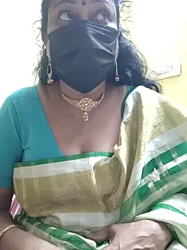 Snapshot of rekha_naier chatting on February 23, 6:17 am rekha naier online show from February 23, 6:17 am