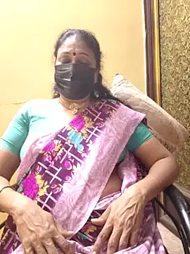 Snapshot of rekha_naier chatting on February 24, 11:52 pm rekha naier online show from February 24, 11:52 pm