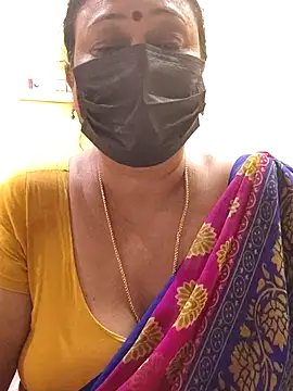 Snapshot of rekha_naier chatting on March 1, 12:12 pm rekha naier online show from March 1, 12:12 pm