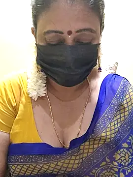 Snapshot of rekha_naier chatting on March 1, 7:37 pm rekha naier online show from March 1, 7:37 pm